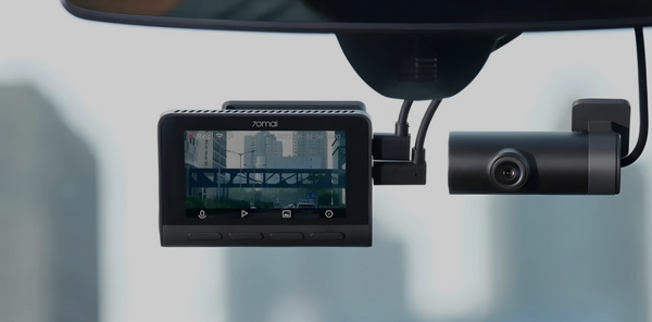 ของจำเป็นสำหรับทริปบนถนน: รวมไอเท็มที่ต้องมี พร้อมกล้องติดรถยนต์ 70mai 4K